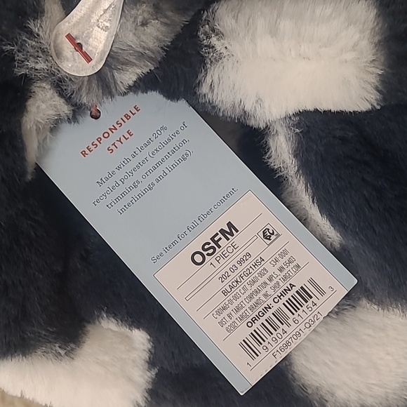 Heart Snood Scarves - Cat & Jack Black/White - Picture 6 of 9